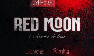 RED MOON